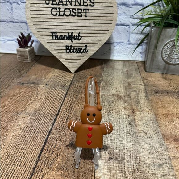 Bath Body Works Hand Sanitizer Holder Gingerbread - Picture 4 of 6